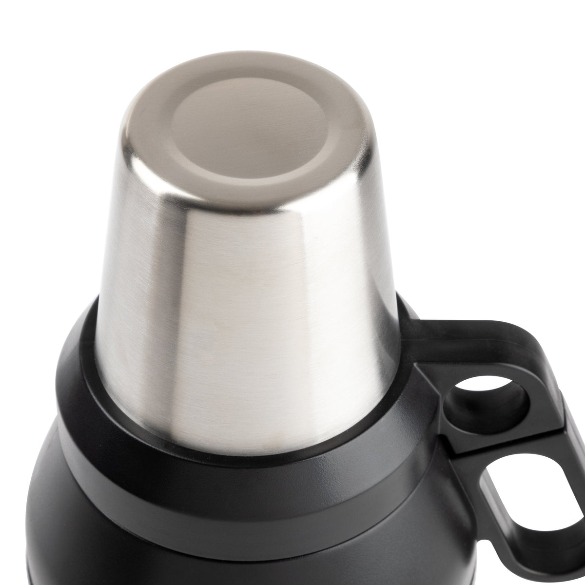 64-oz-stack-growler-l4 32701-WEB_04_0076d48d-5559-4d08-910c-361263018e65.jpg