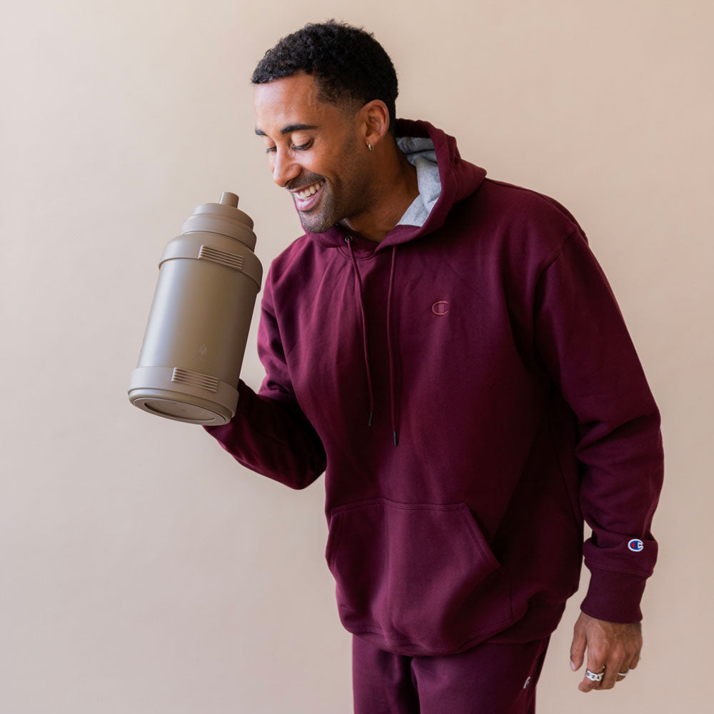 78-oz-titan-bottle-pastel-collection-a6 32_Manna_Website_Lifestyles_Titan_Darker_2.jpg