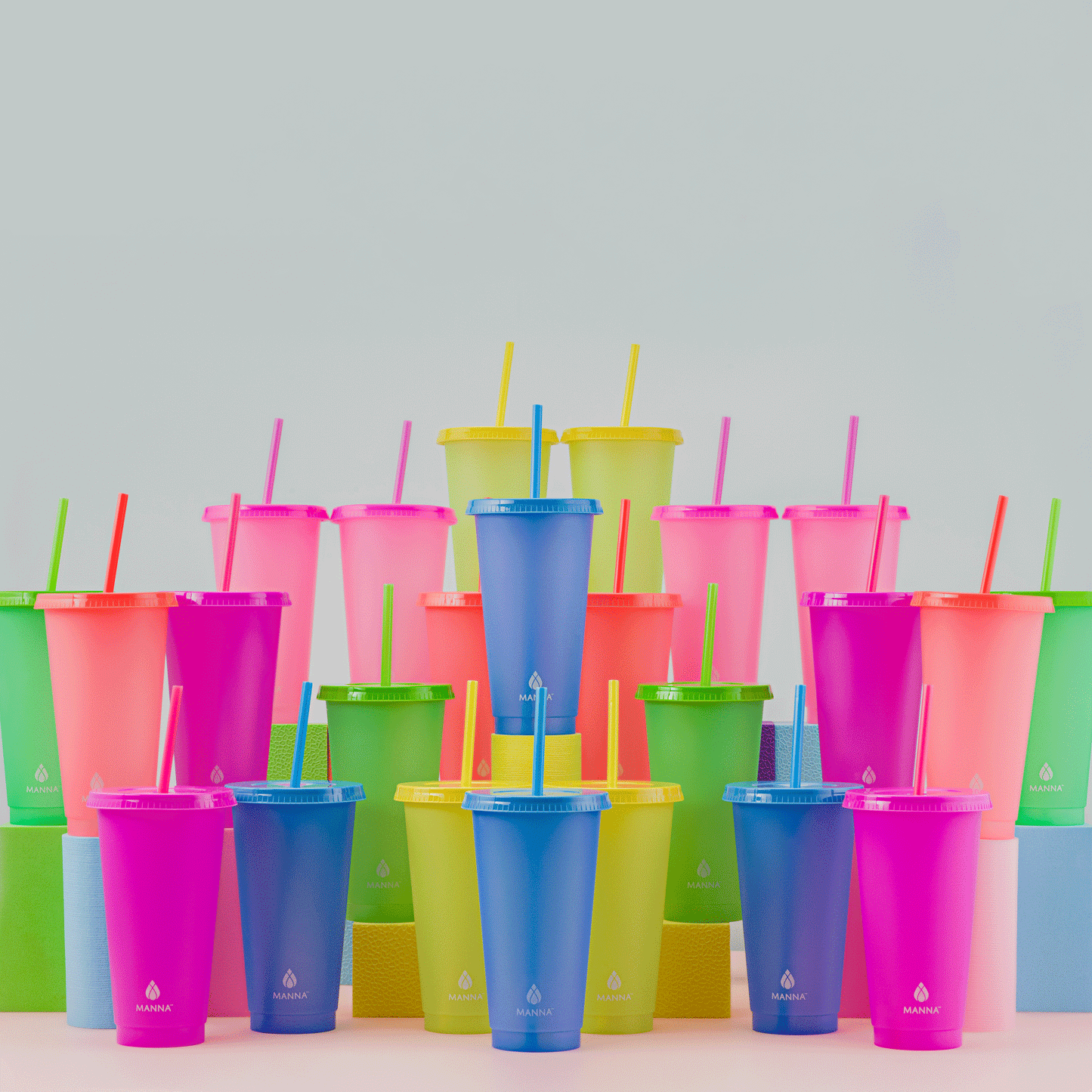 24-piece-original-color-changing-cup-set-z1 A0029811.gif