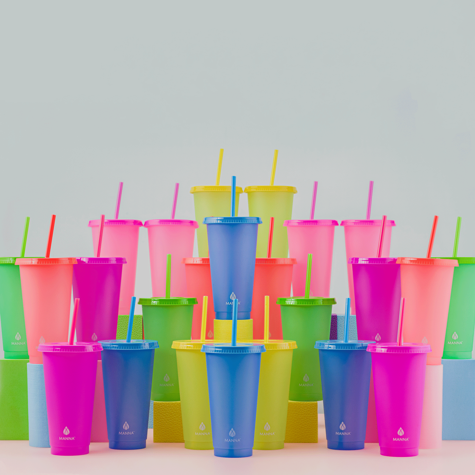 24-piece-original-color-changing-cup-set-z1 A0029811.gif